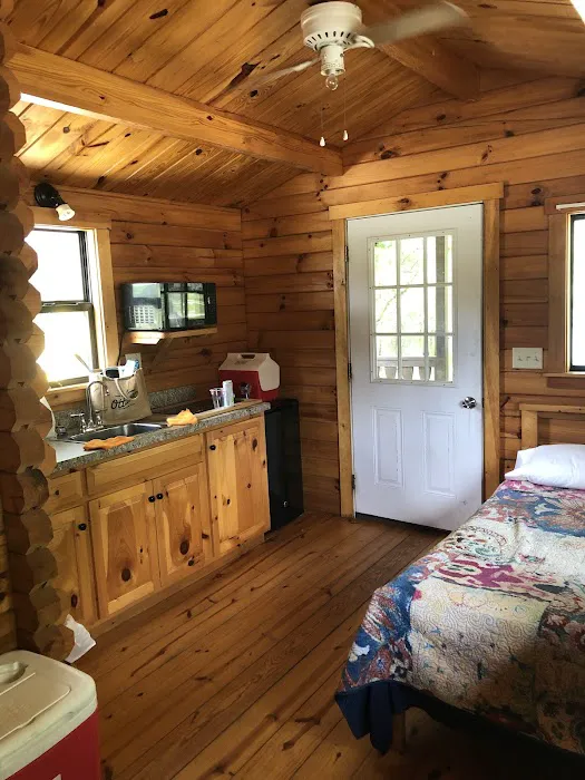 Ellie Ray's RV Resort Picture 4