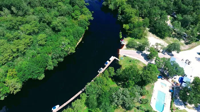 Ellie Ray's RV Resort Picture 9