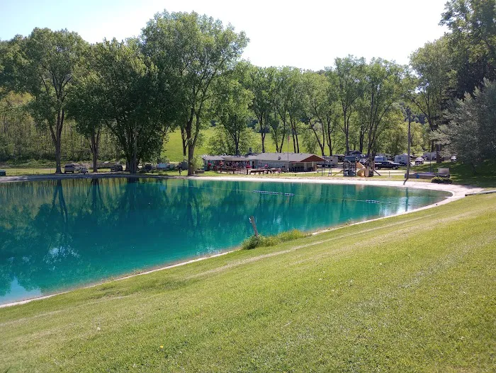 Bluebird Campground / Rec Hall bar and grill - campground now fully open Picture 4