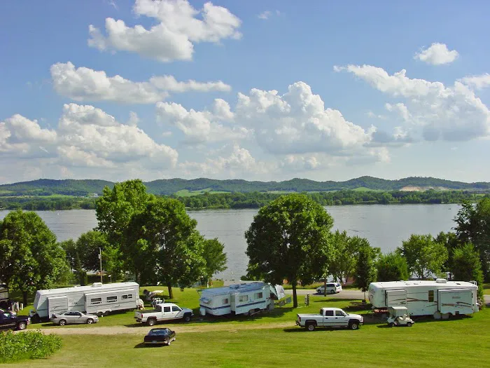 Neshonoc Lakeside Campground Picture 8