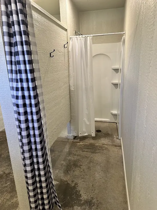 Whiskey Creek Family RV Park Picture 2