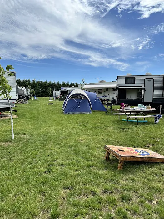 Whiskey Creek Family RV Park Picture 9