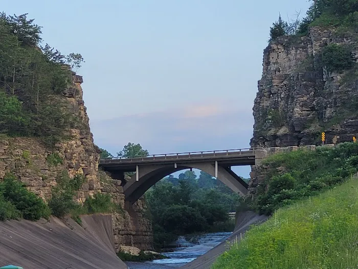 Pulpit Rock Campground Picture 4