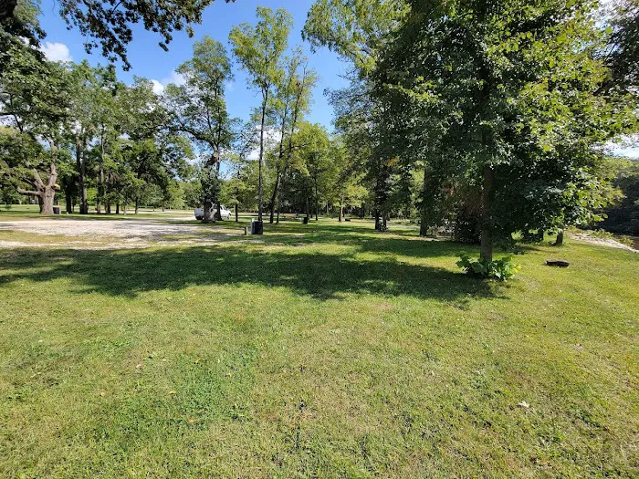 Riverside Park Campground Picture 7