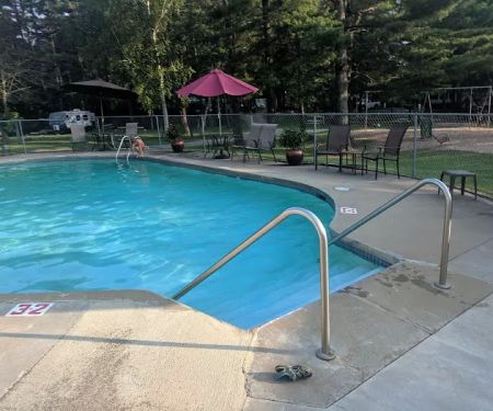 Iola Pines Campground