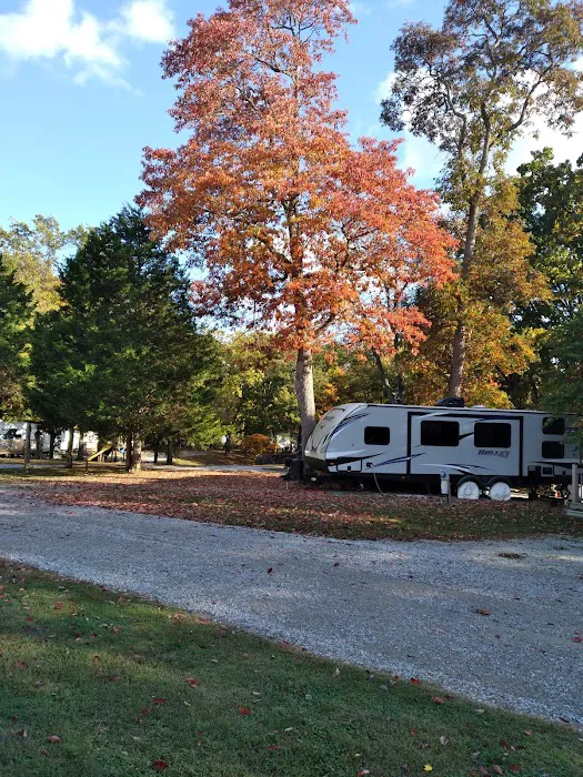 St. Louis RV Park Picture 3