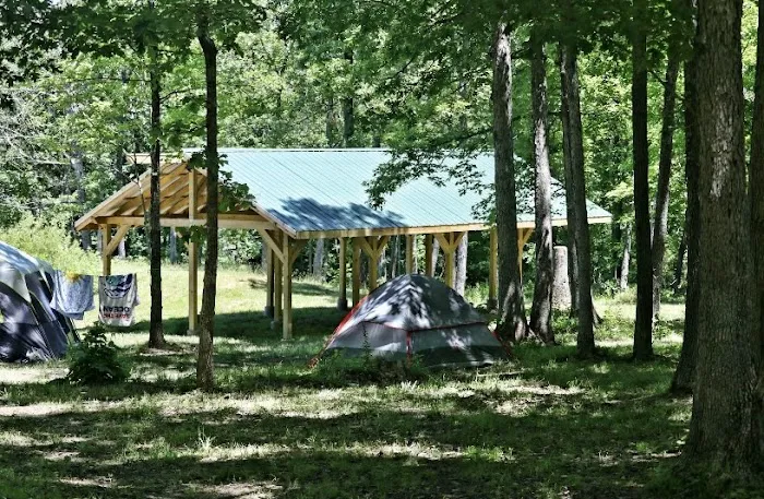 Hawks Bluff Campground and General Store Picture 10