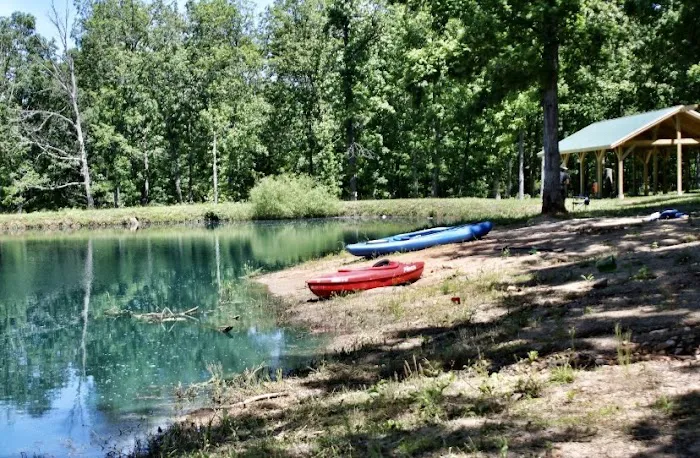Hawks Bluff Campground and General Store Picture 9