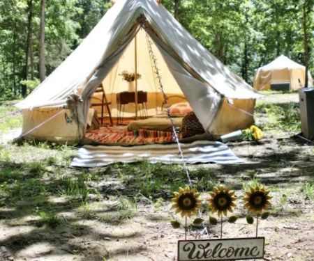 Hawks Bluff Campground and General Store