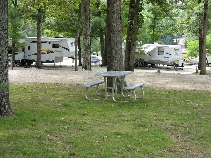 Camelot RV Campground/RV Park Picture 8
