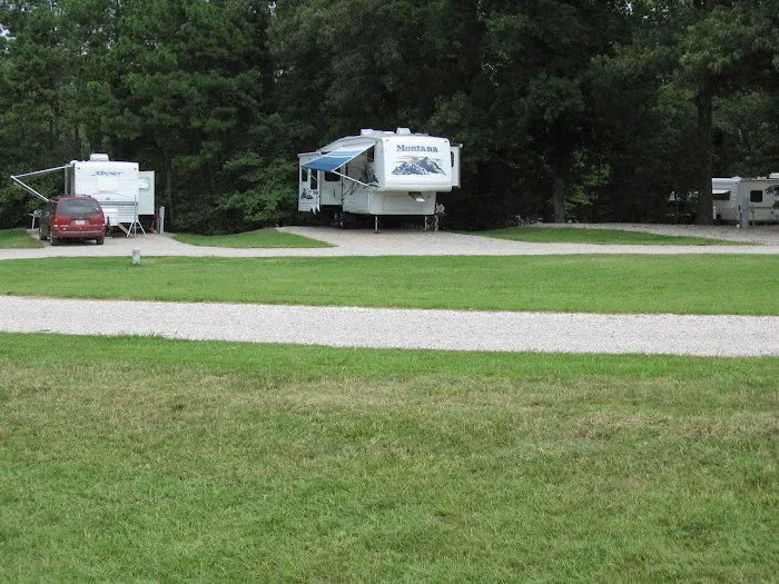 Camelot RV Campground/RV Park Picture 1