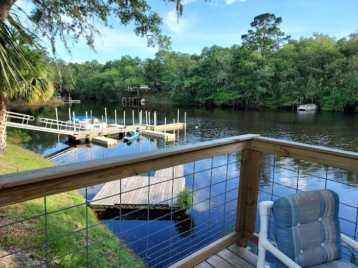 Suwannee River Bend RV Park Picture 2