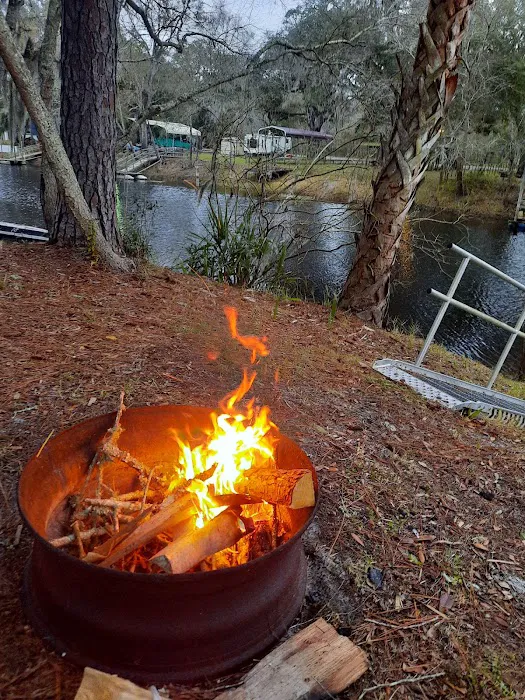 Suwannee River Bend RV Park Picture 6