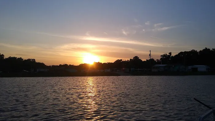 Powell's Campground Picture 10