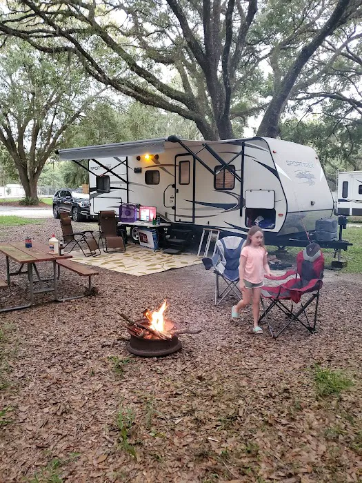 Lake in the Forest RV Resorts Picture 8