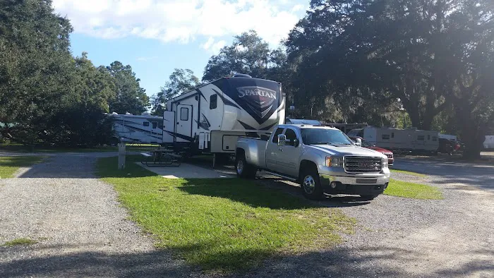 Big Oak RV Park Picture 4