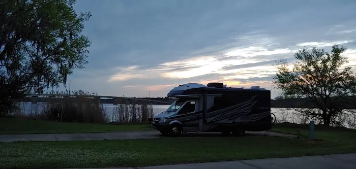 Millers Ferry Campground Picture 7