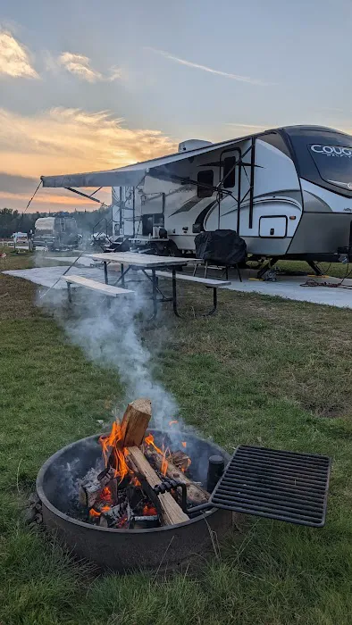 Pictured Rocks RV Park Picture 2