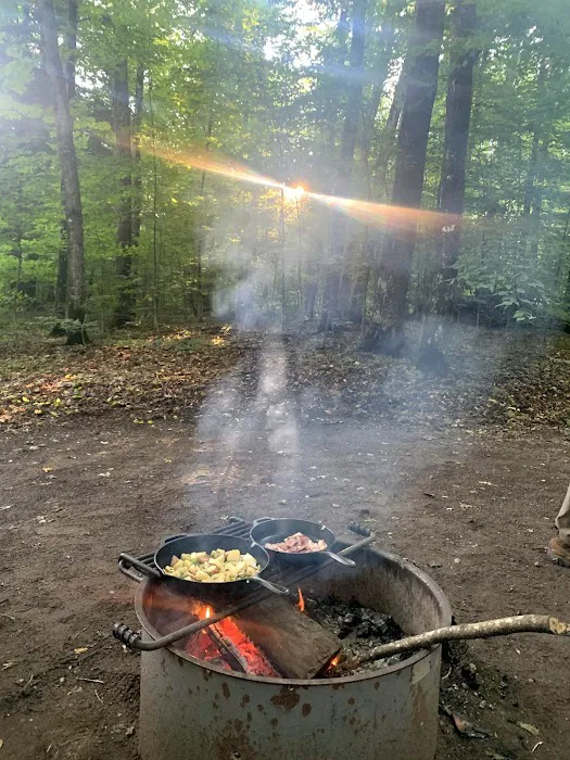 Pete's Lake Campground Picture 9