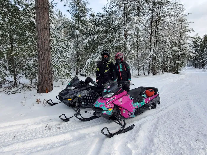 Jack Pine Lodge and Campground Picture 4
