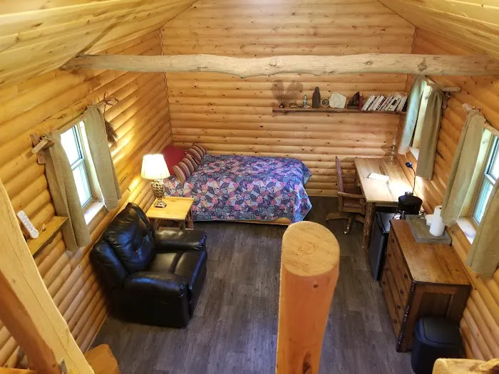 Cozy Creek Cabin Picture 3