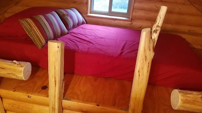 Cozy Creek Cabin Picture 2