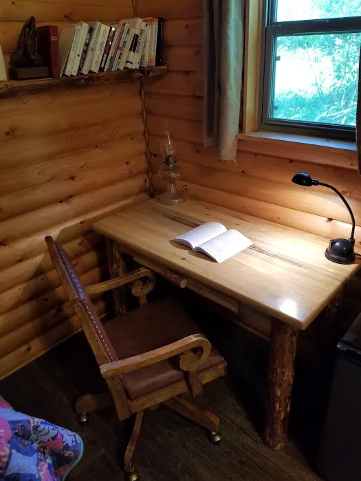 Cozy Creek Cabin Picture 4
