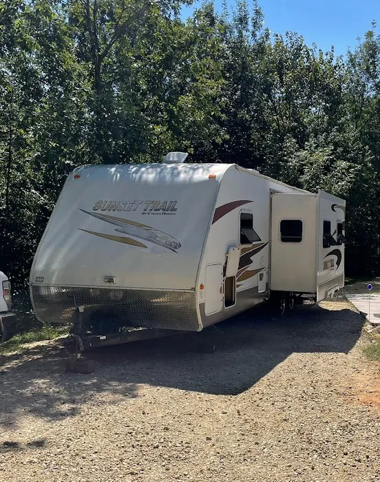 The English Pale Campground and Resort Picture 8