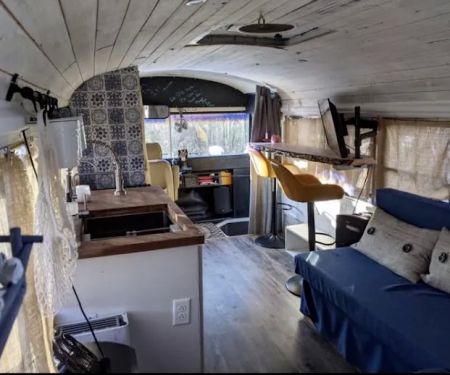 White's Riverside Bluffton Campground