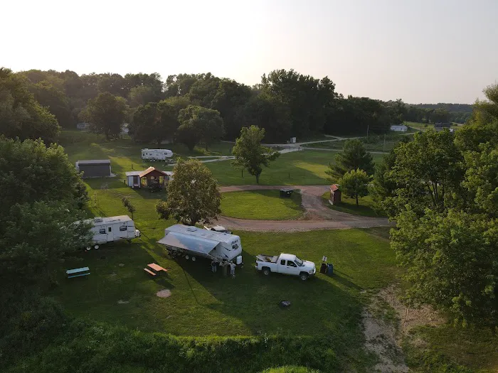 White's Riverside Bluffton Campground Picture 12