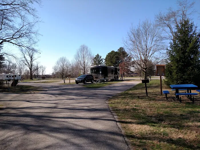 Scott Air Force Base FamCamp Picture 9