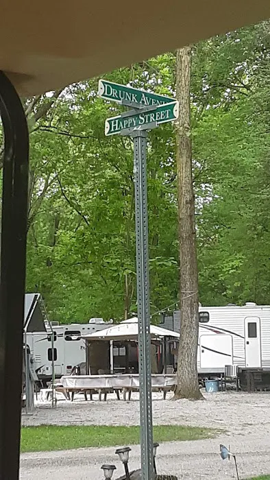 Carlyle Village Campground Picture 8