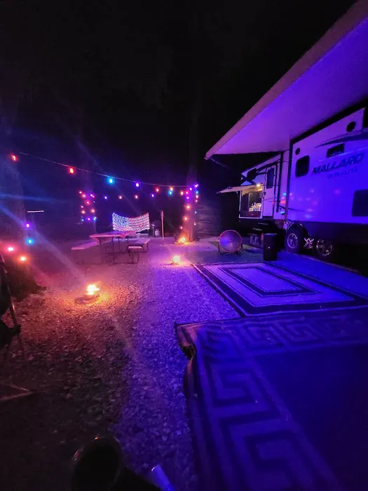 Carlyle Village Campground Picture 9