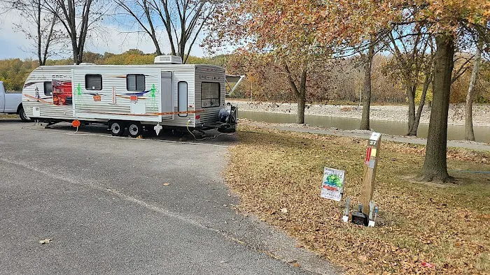 Dam East-McNair Campground Spillway Loop Picture 13