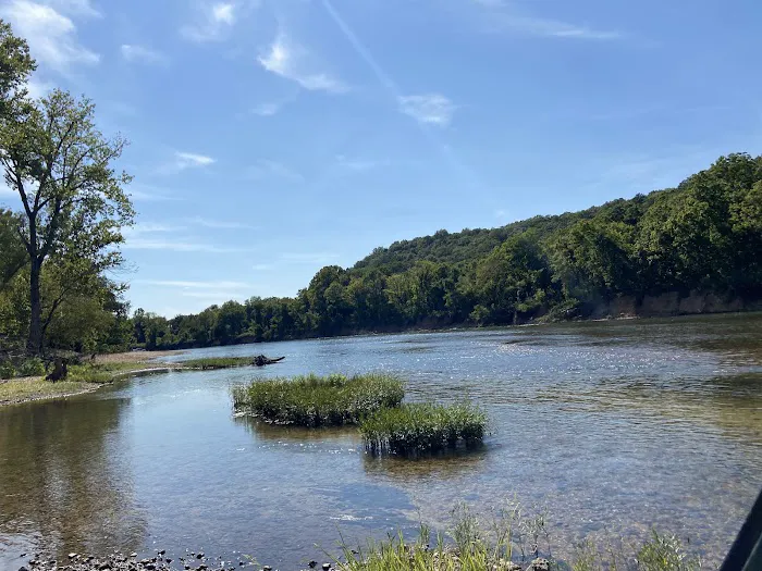 Hickory Landing Picture 3