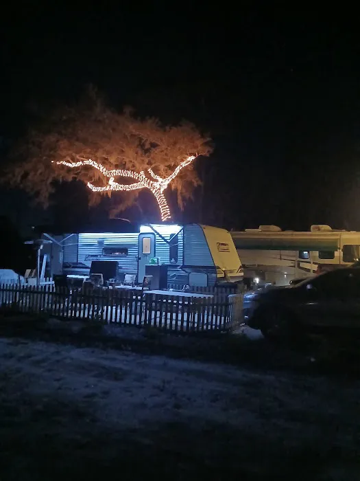 Glowing Palms RV Park, llc Picture 9