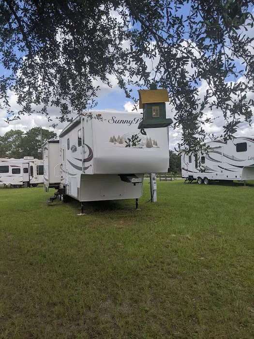 Goethe Trailhead Ranch RV Campground Picture 6