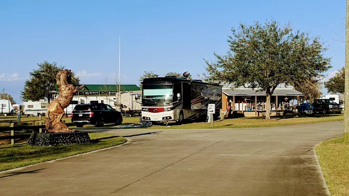 Goethe Trailhead Ranch RV Campground Picture 3