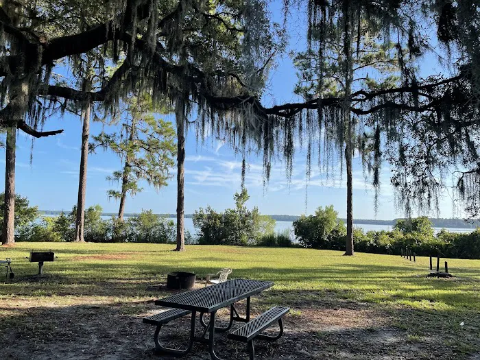 Lake Dorr Cabin Picture 5