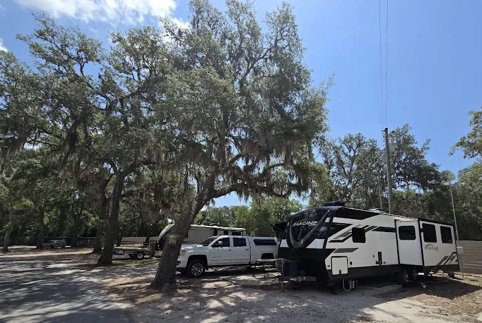 HIGHBANKS CAMPGROUND Picture 2