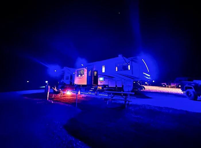 Holmes Creek Camping & RV Resort Picture 2