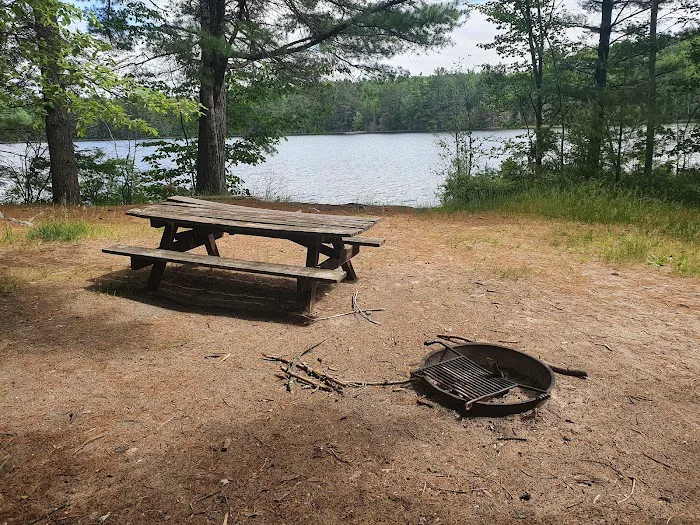 Swan Lake Campsites 2-4 Picture 12