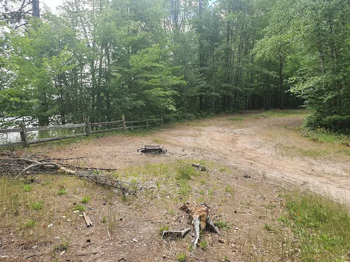 Swan Lake Campsite 1 and Boat Ramp Picture 10