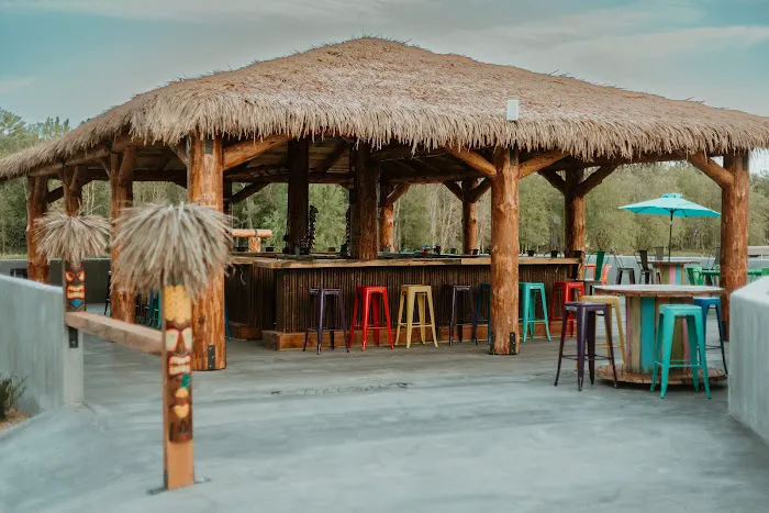 Tipsy Tiki Bar Picture 4