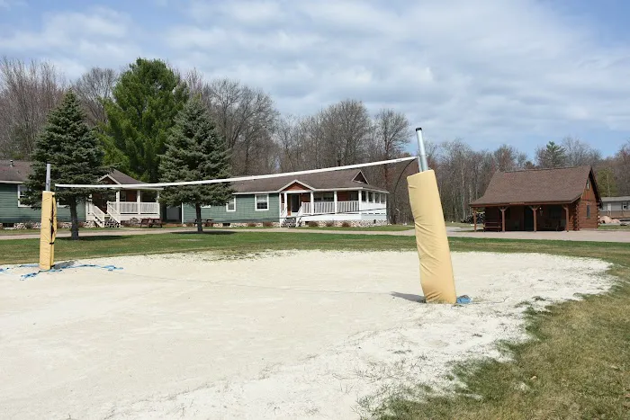 Riviera Resort Cabins & RV Rentals Picture 5