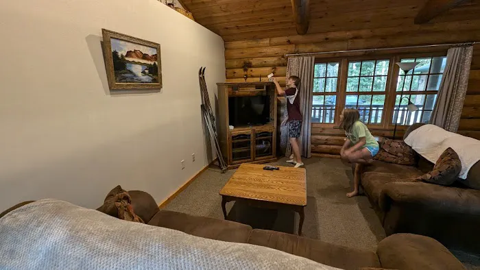 Trailshead Lodge-Arbutus Picture 2