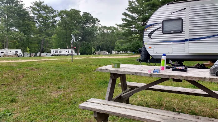 Doc's Bunkhouse Picture 9