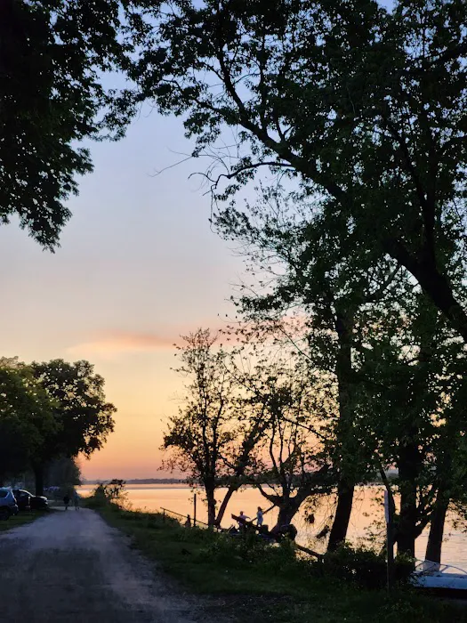 Prairie Island Campground Picture 3