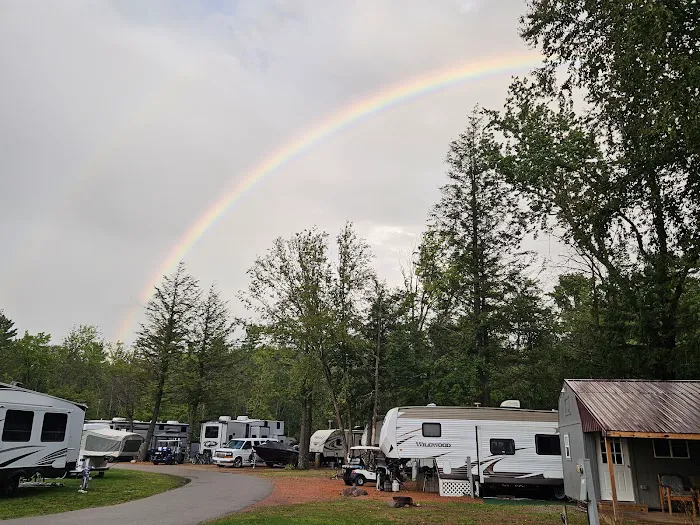 Pine Grove Campground Picture 10