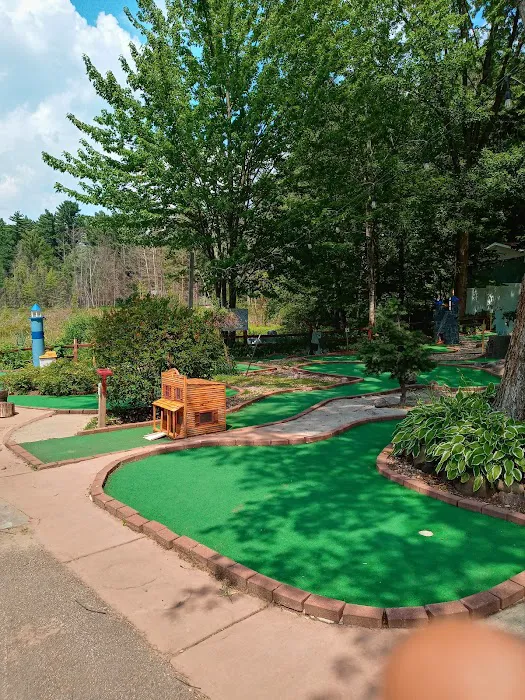 Pine Grove Campground Picture 16